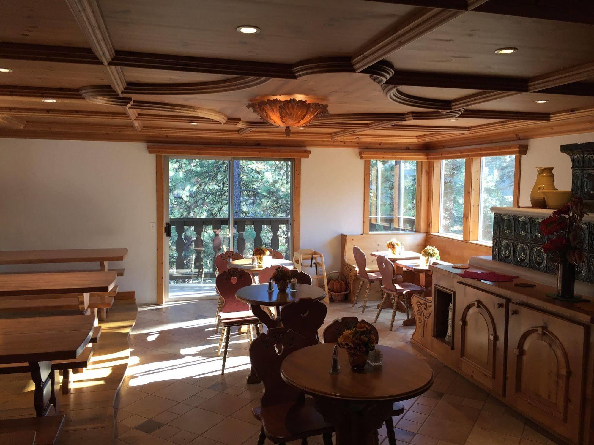 Alpine Rivers Inn Leavenworth Exterior photo